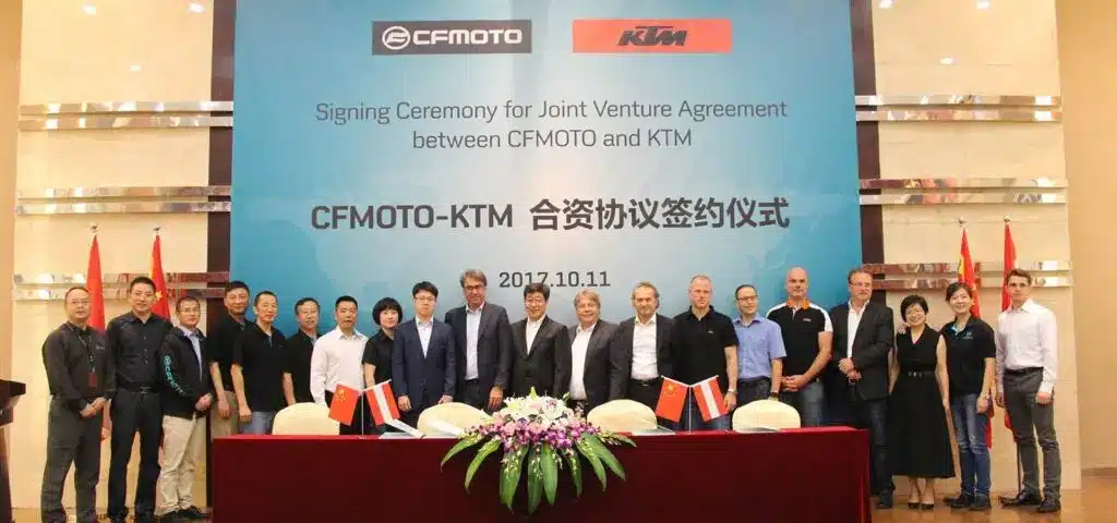l'histoire de Cfmoto c'est aussi le partenariat avec KTM